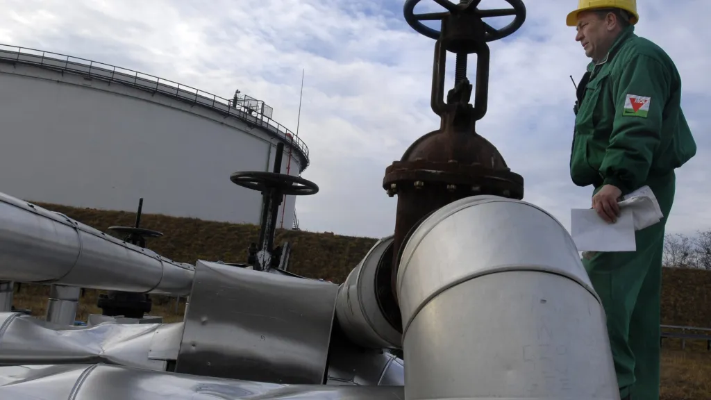 Російська нафта знову надходить трубопроводом «Дружба» до Угорщини та Словаччини