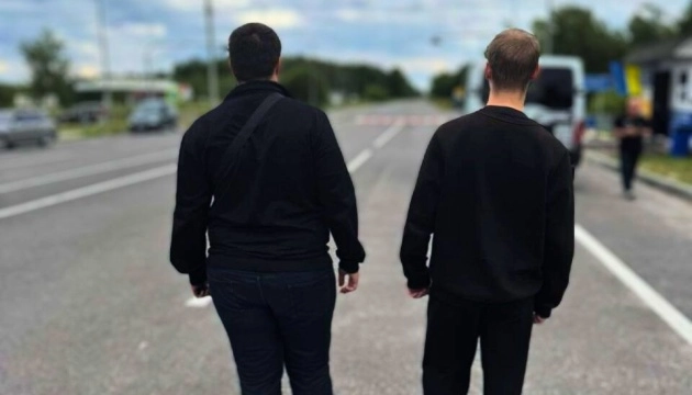 З російської окупації вдалося повернути ще двох українських підлітків