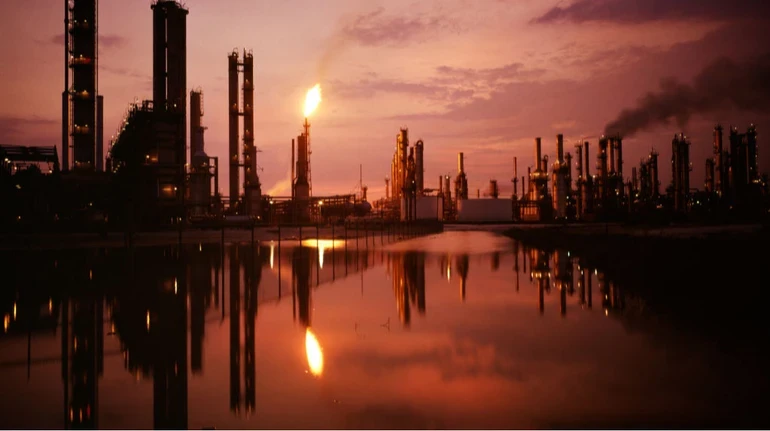 Чому нові санкції США не перекриють шлях російській нафті