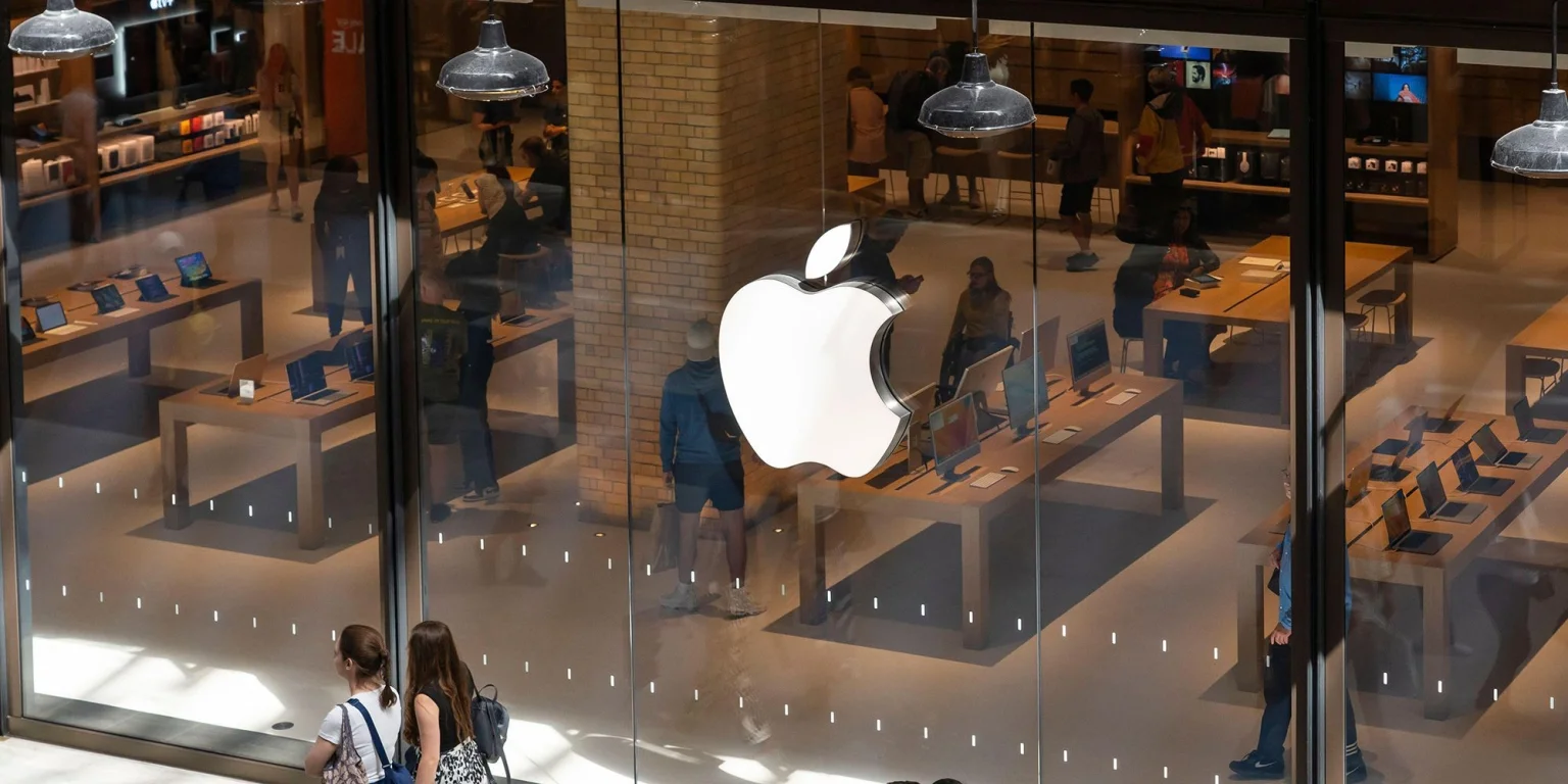 Управлінський зсув десятиліття: Apple переживає наймасштабніші кадрові зміни після епохи Джобса