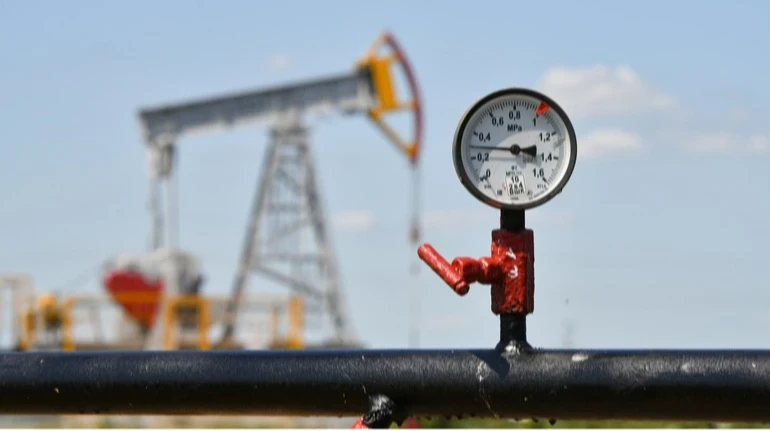 Нафтові котирування завмерли в очікуванні сигналів з мирних переговорів та рішення ФРС