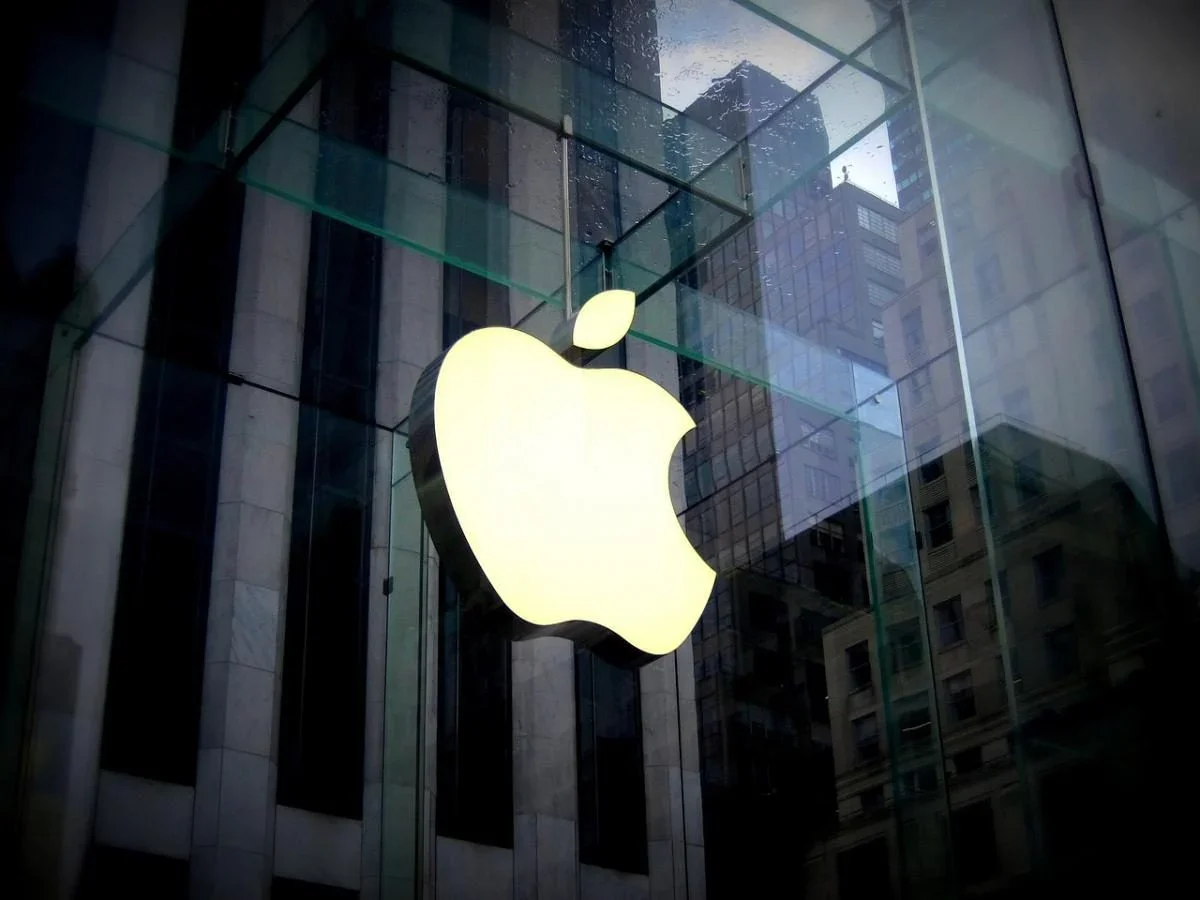 Safari замість Chrome: Apple попереджає користувачів iPhone про ризики для приватності