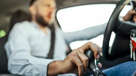 Як перевірити механічну коробку передач на справність та приховані дефекти