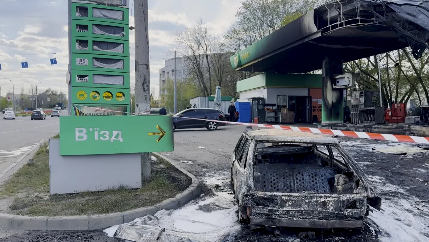 Масована атака дронів на АЗС та житловий сектор Харкова: деталі денних обстрілів