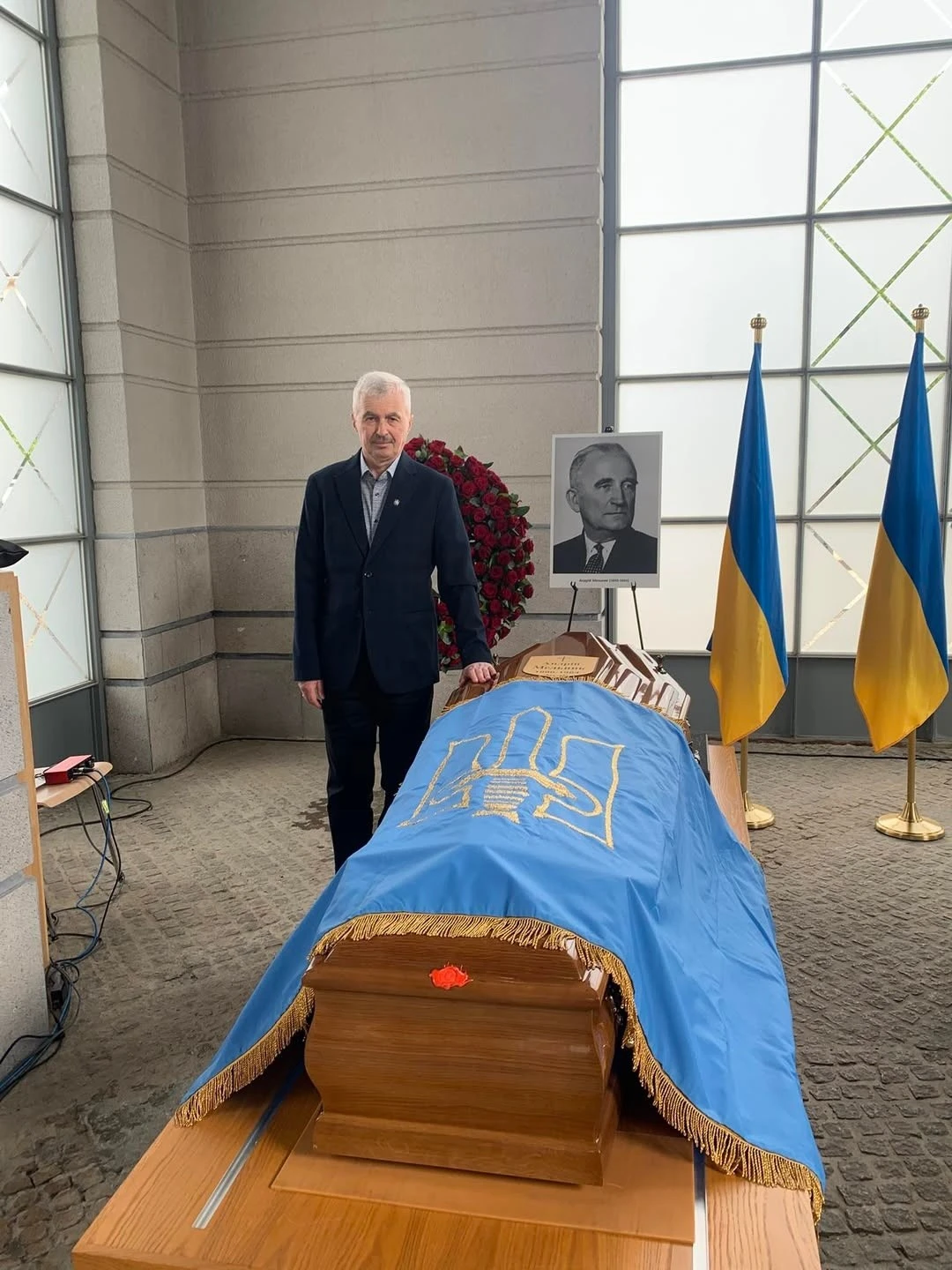 Останнє повернення полковника Мельника: прах лідера ОУН перетнув кордон України