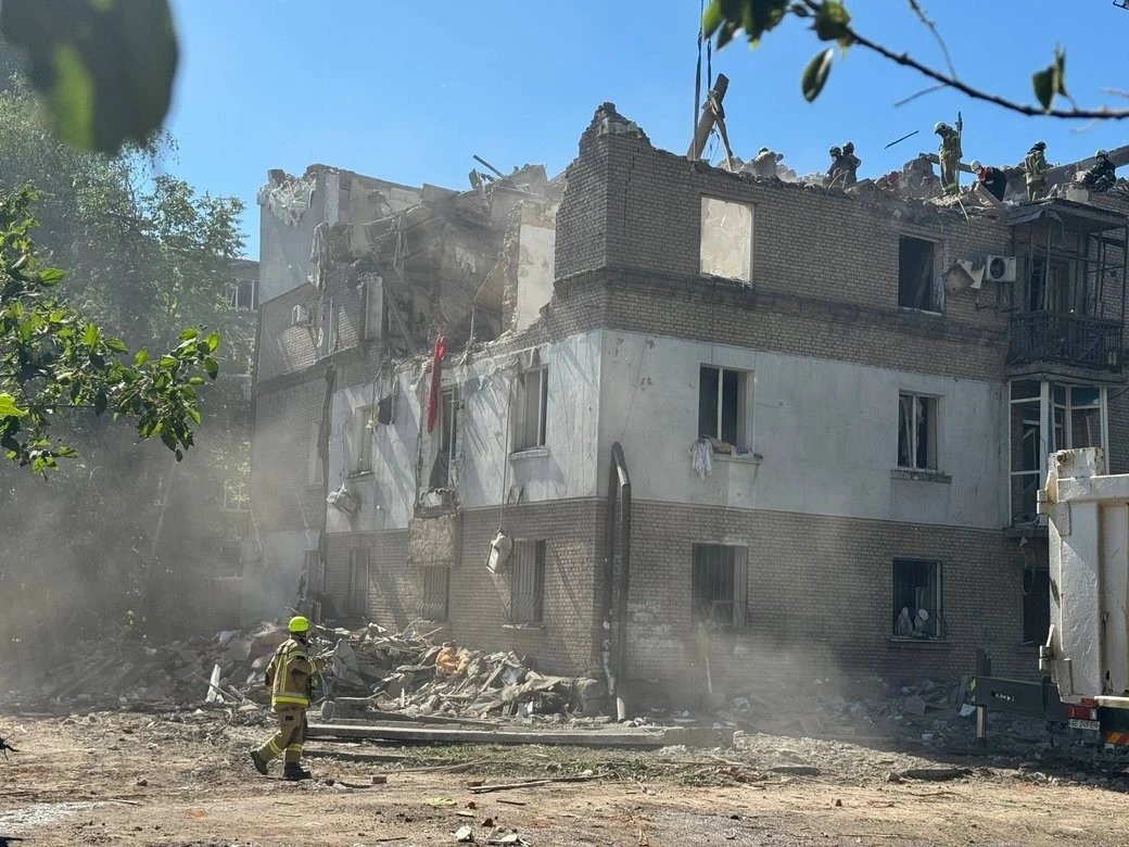 Трагедія у Дніпрі: нічний удар забрав життя дев’яти людей