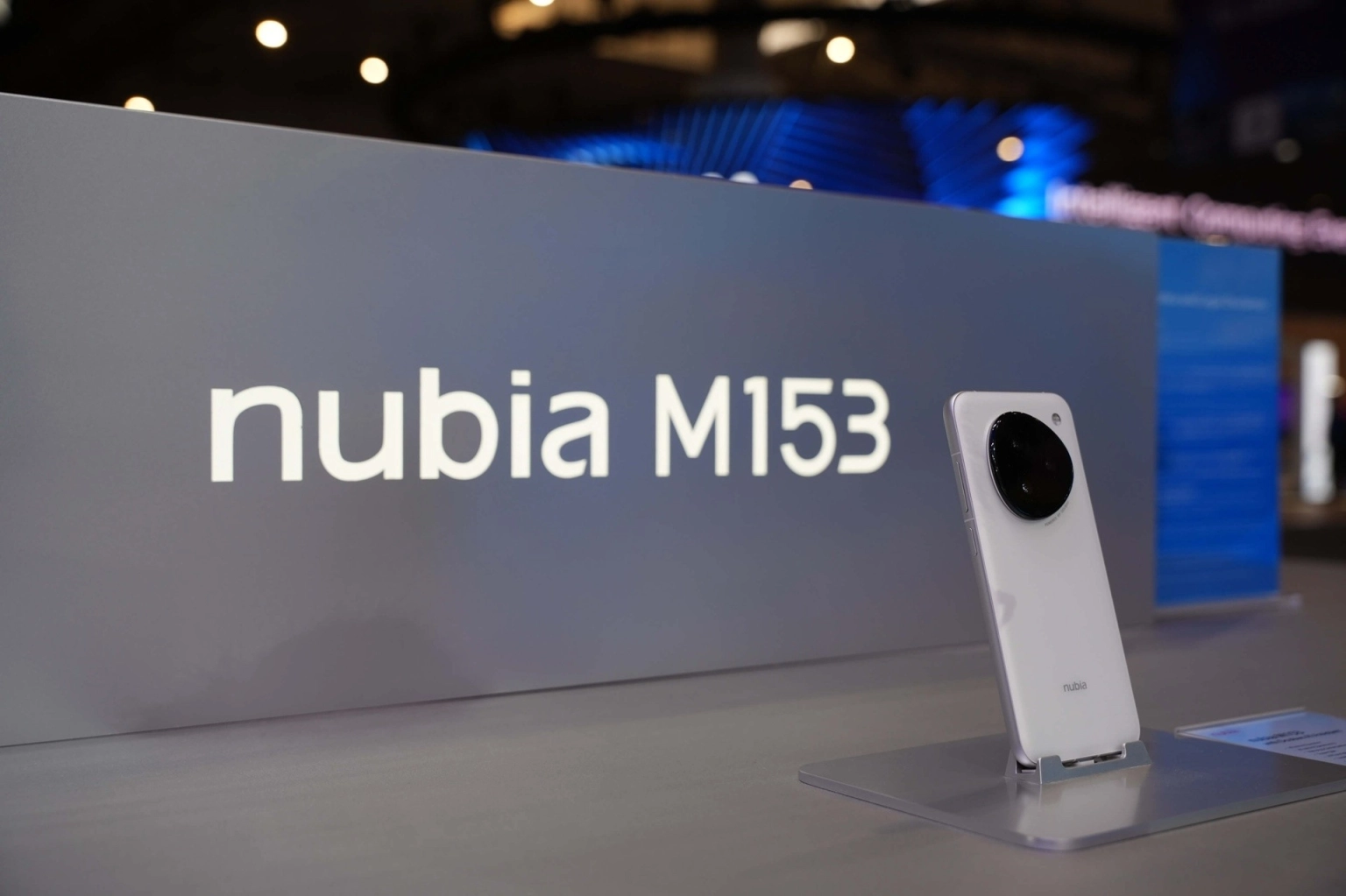 Nubia готує до запуску перший у світі повноцінний AI-смартфон