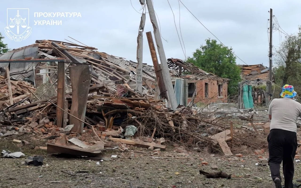 Авіаудар РФ по Харківщині: загибла та руйнування у Слатиному